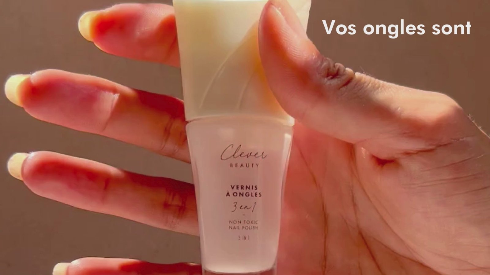 Charger la vidéo: Vernis à ongles soin Clever Beauty